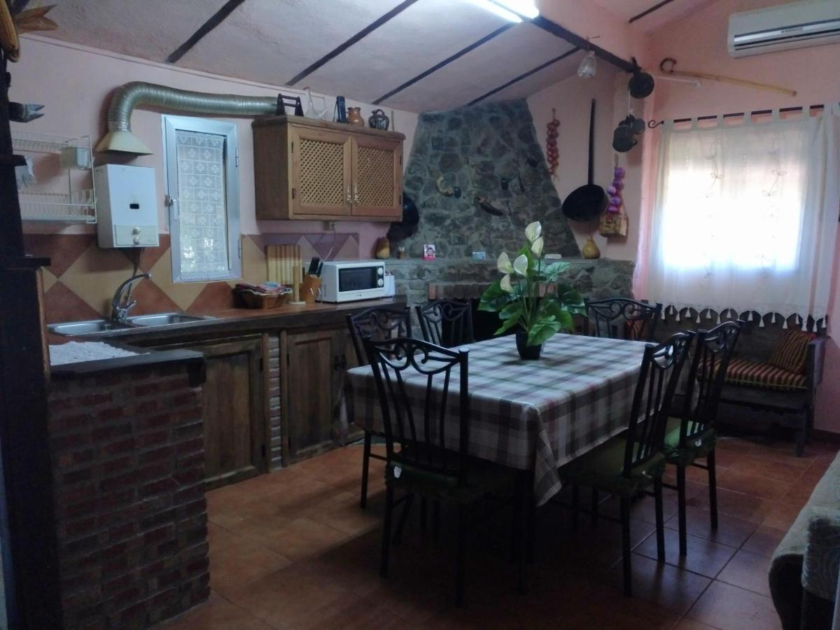 Casas Rurales El Cerro Y El Cerezo Navaconcejo Kültér fotó
